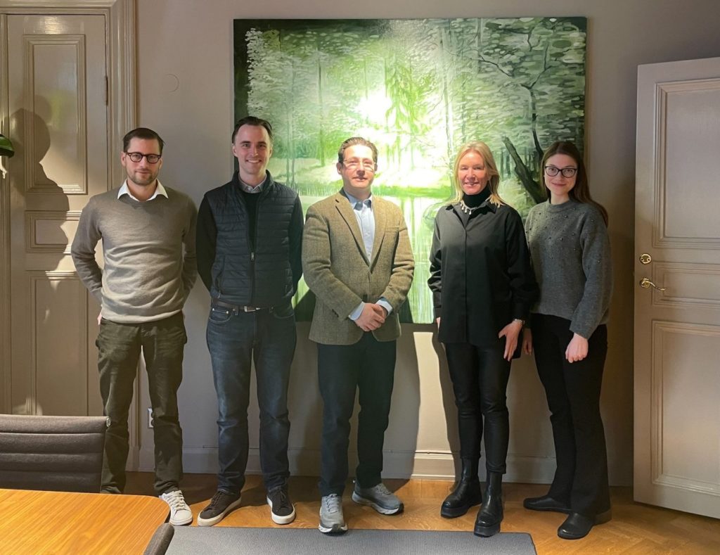 Fem personer gruppfoto